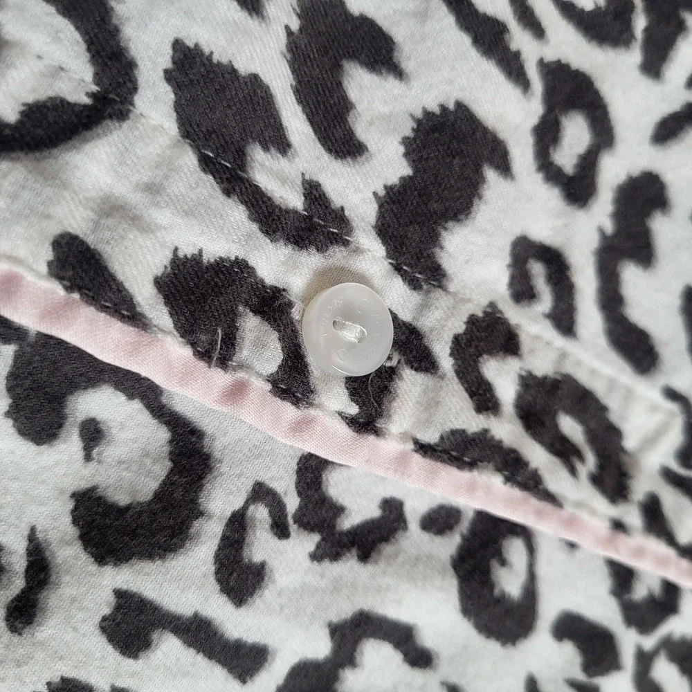 Victoria's‎ Secret Leopard Print Flannel Sleep Shirt Button Down Cozy size Small